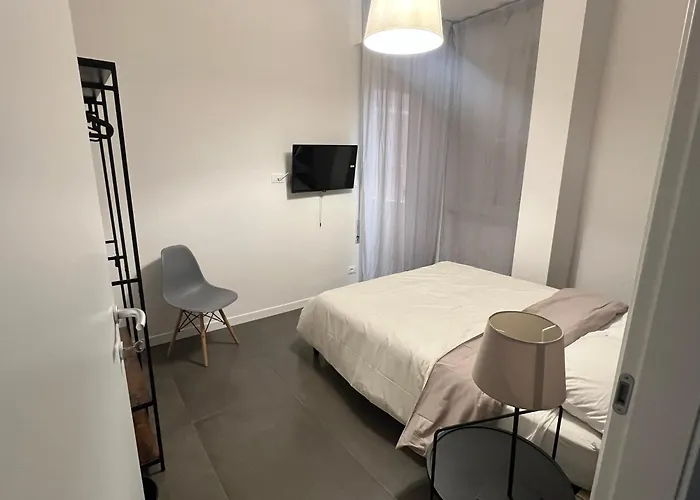 Manaroomsmasini 3* Bologna