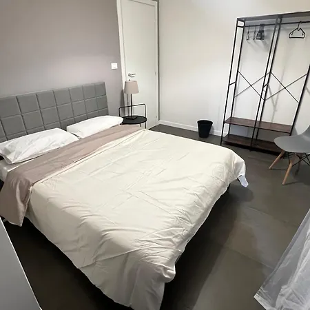Vendégház Manaroomsmasini