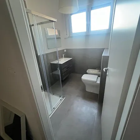Guest house Manaroomsmasini *