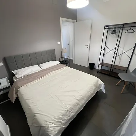 Manaroomsmasini Guest house Bologna