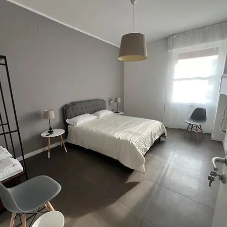 Manaroomsmasini Guest house *